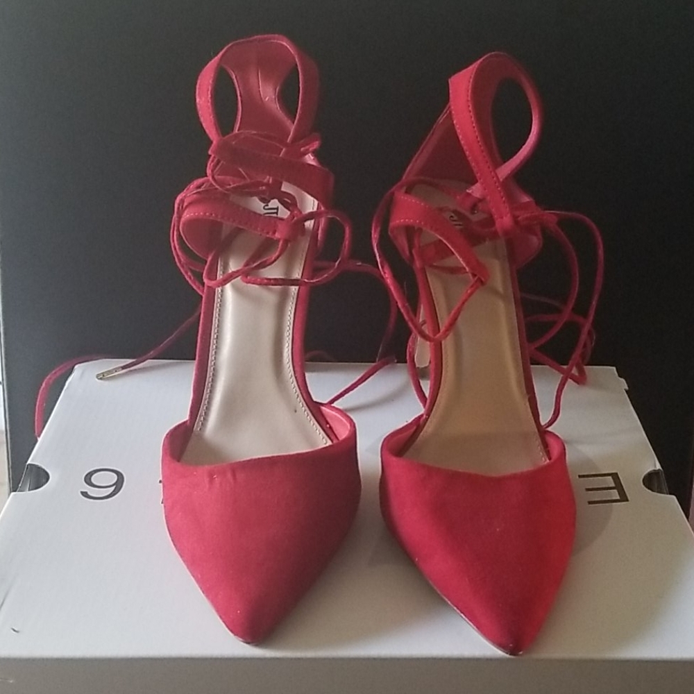 Red Pumps - Picture 2 of 3